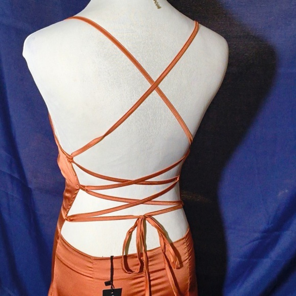 PrettyLittleThing Rust Satin Cowl Neck Lace Up Back Midi Dress US 6 NEW - Picture 16 of 16